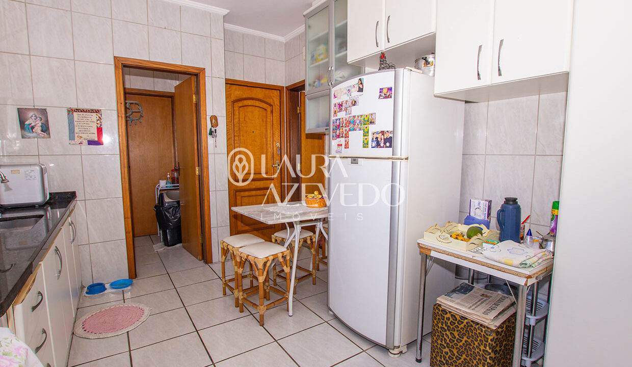 laura-azevedo-9225